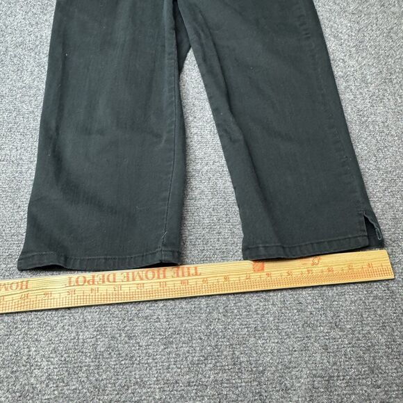 Gloria Vanderbilt Capris Black 27x18 - Picture 6 of 6
